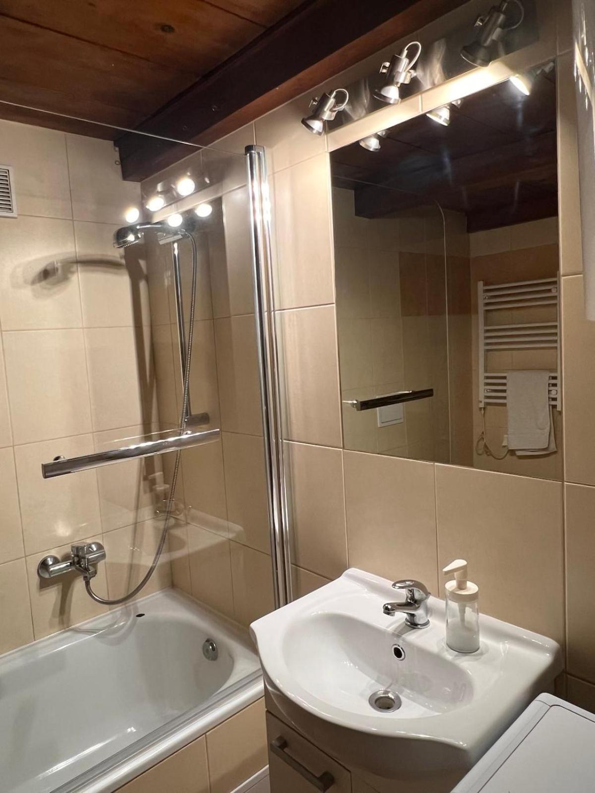 St Gertruda Apartment Free Parking Citybeat#2 Cracovie Extérieur photo
